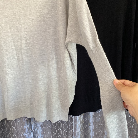 A Set of 2 Trouve Crewneck Long Sleeve Lightweight Sweaters in Black & Beige XS - Picture 3 of 12